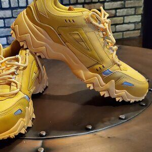 FILA Women's Oakmont TR Sneakers